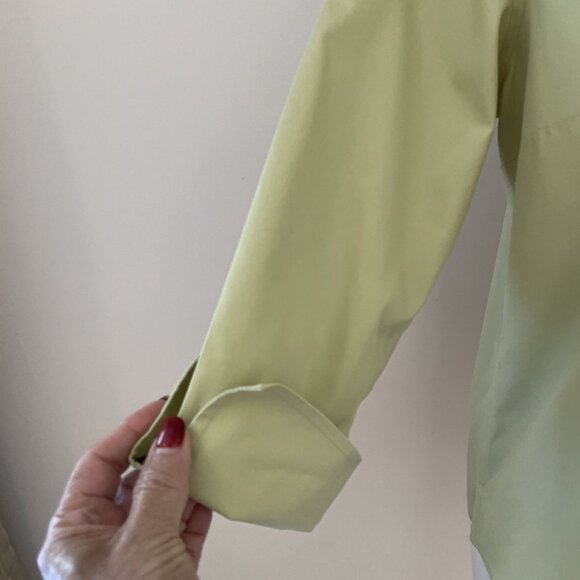 Vintage Talbots Wrinkle Resistant Button Down Blouse Size 8 Sage Green Luxury - Picture 2 of 12